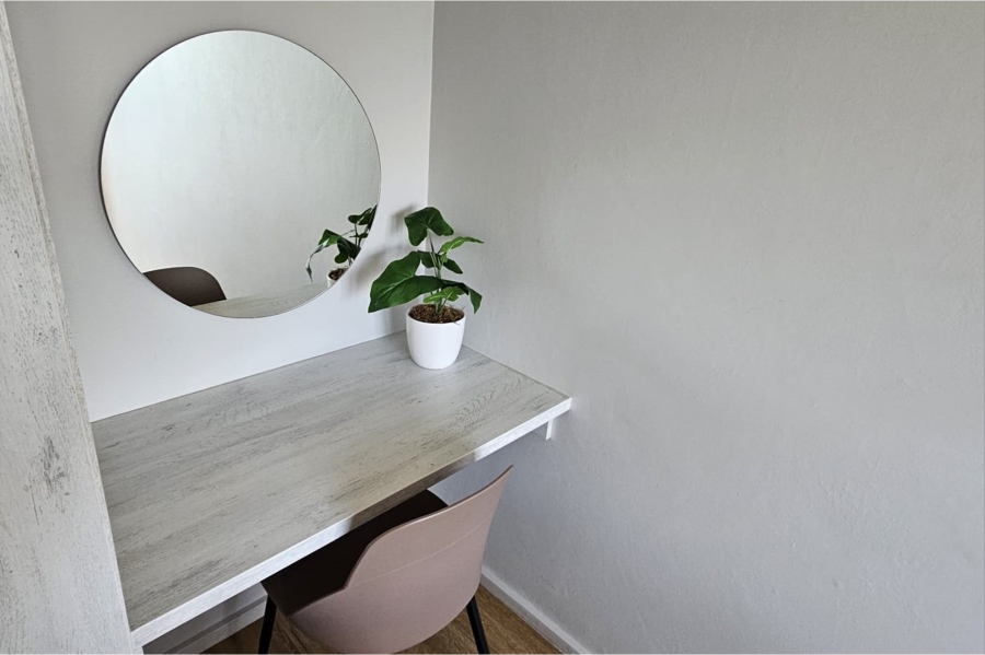 1 Bedroom Property for Sale in Bloubergstrand Western Cape